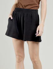 SHORT ANILA