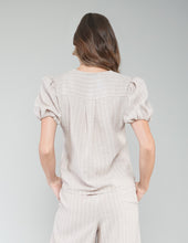 BLUSA AITANA A RAYAS BEIGE